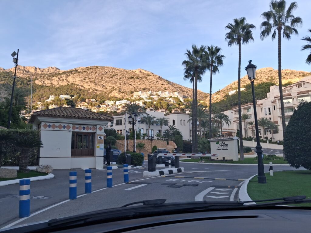 Barrera seguridad Altea hills